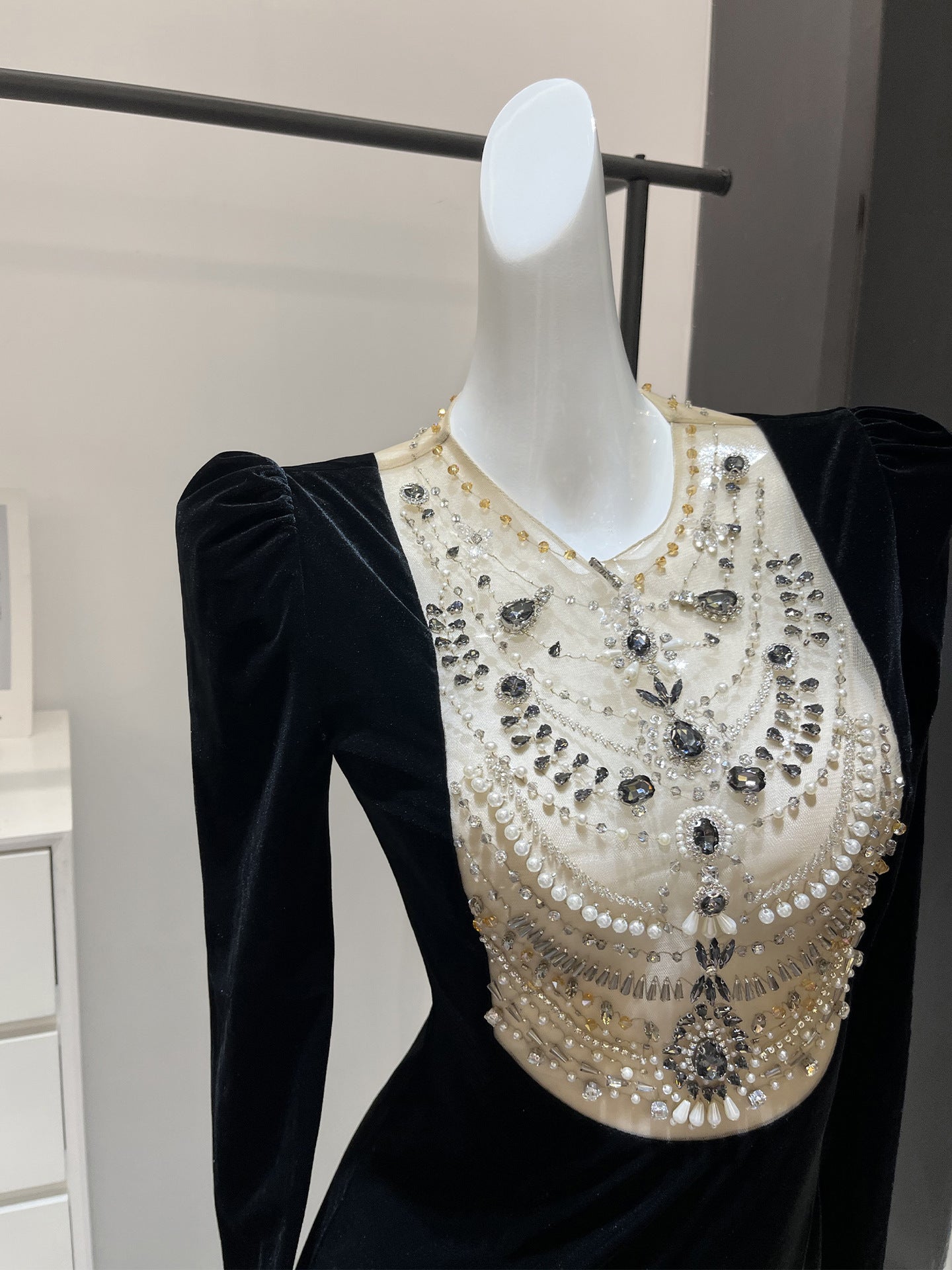 Black Velvet Beads Autumn Dress