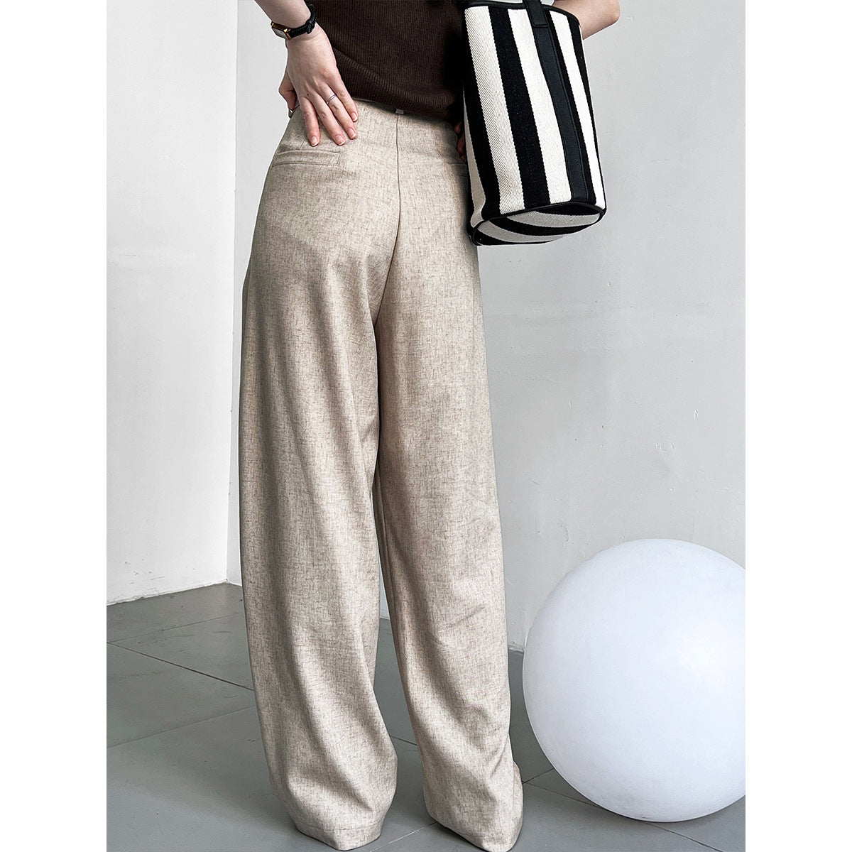 Loose Minimalist Suit Pants