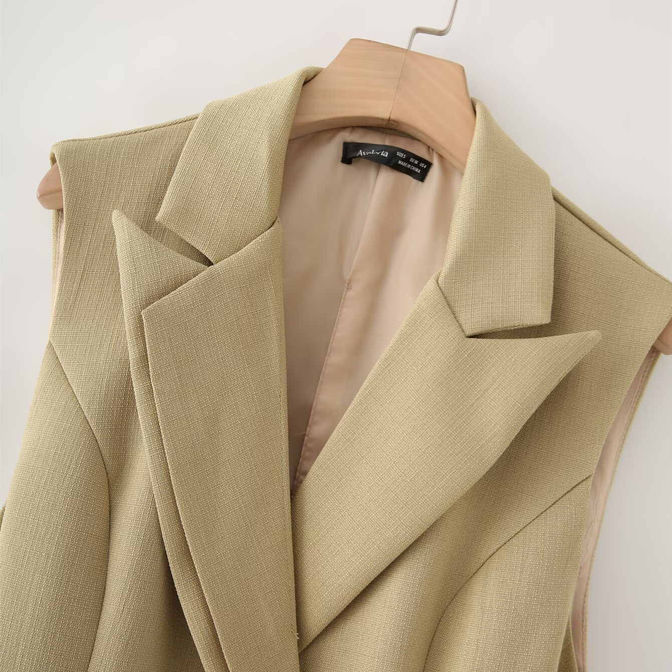 Trendy Backless Suit Vest