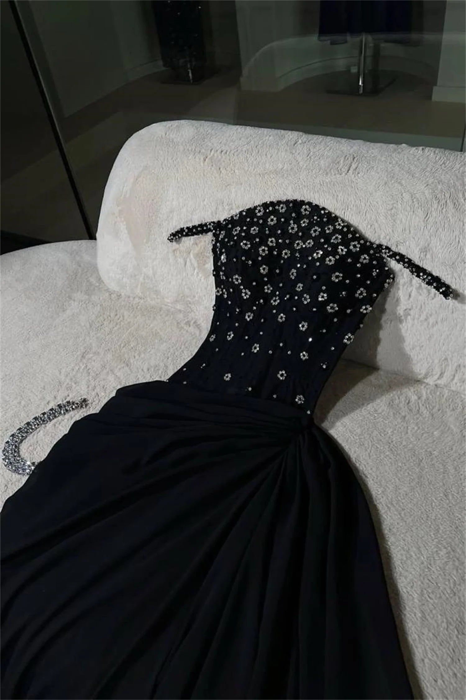 Luxurious Black Evening Dress