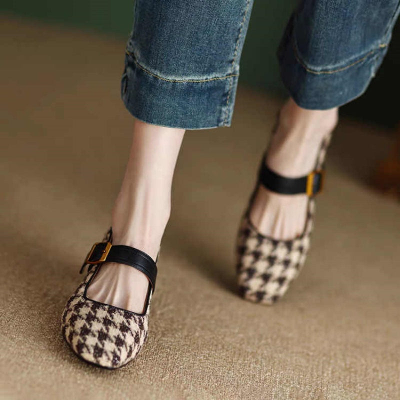 Retro Mary Jane Buckle Shoes