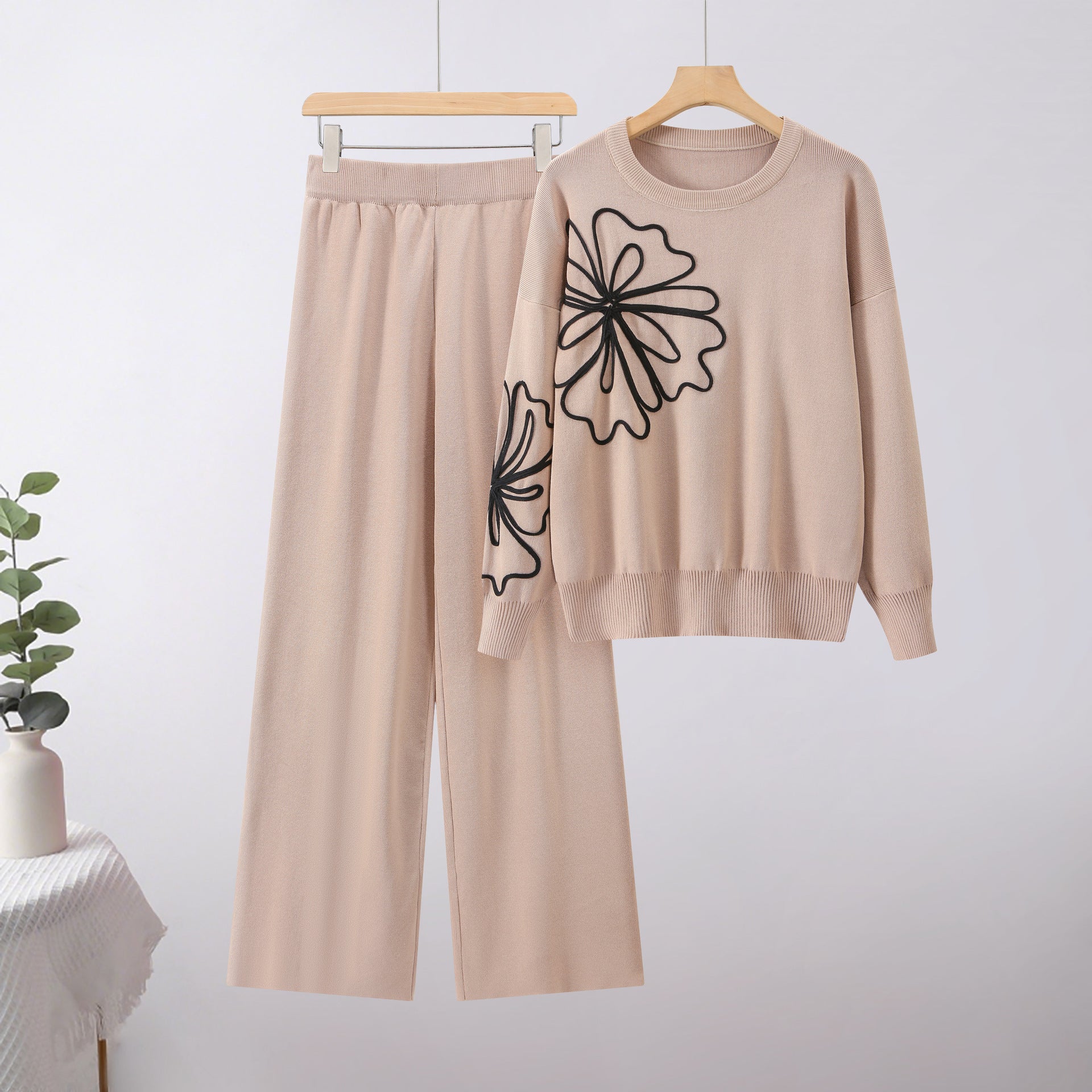 Loose Wide-Leg Women's Two-Piece