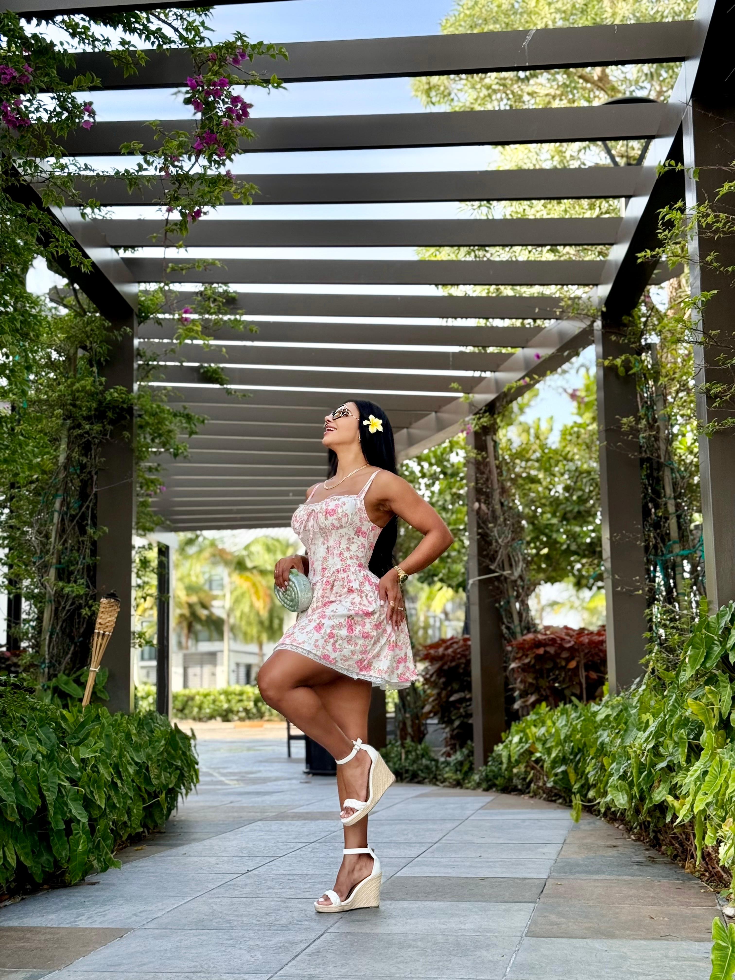 Vestido corto.