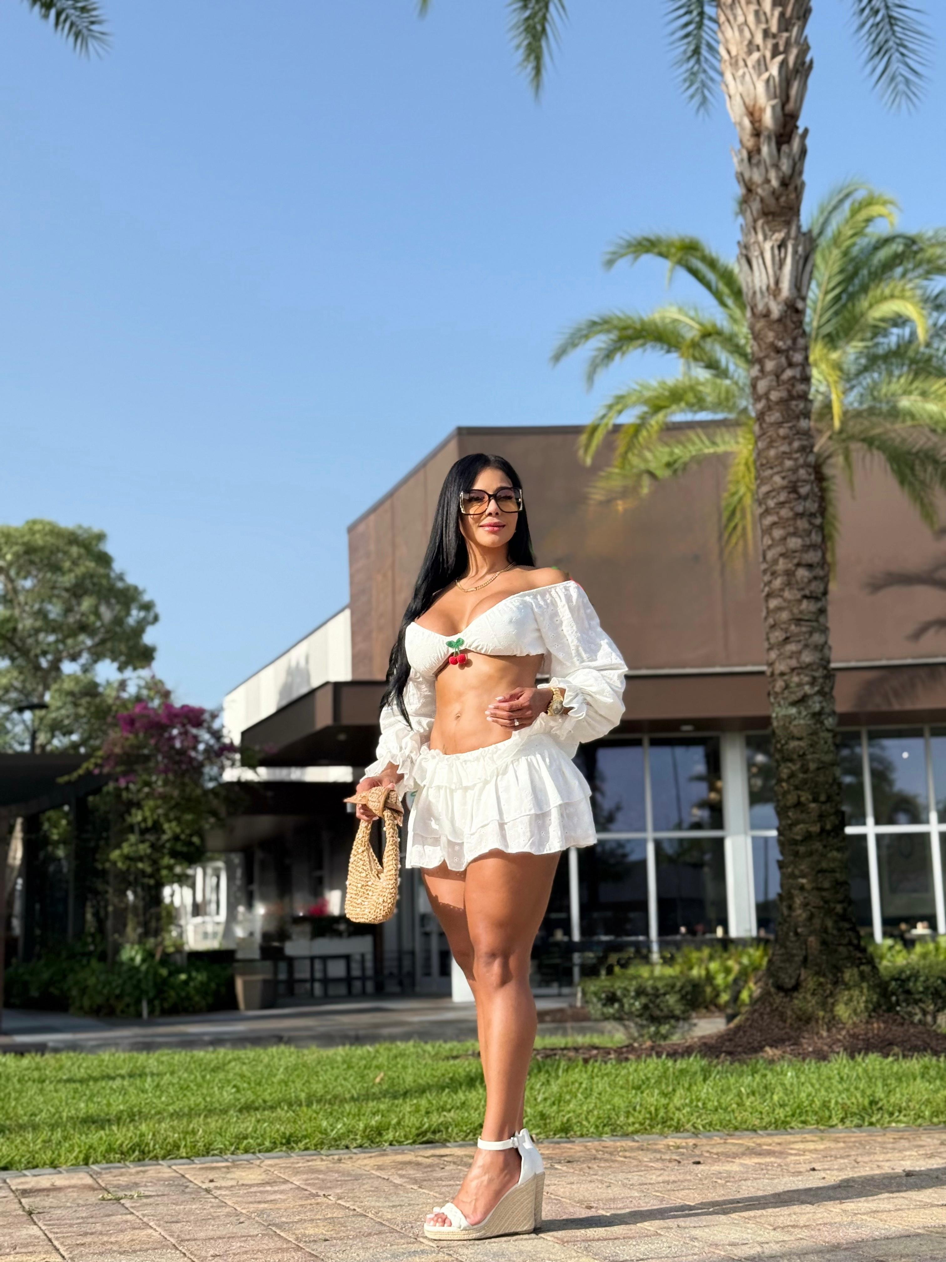 Hermoso vestido blanco.