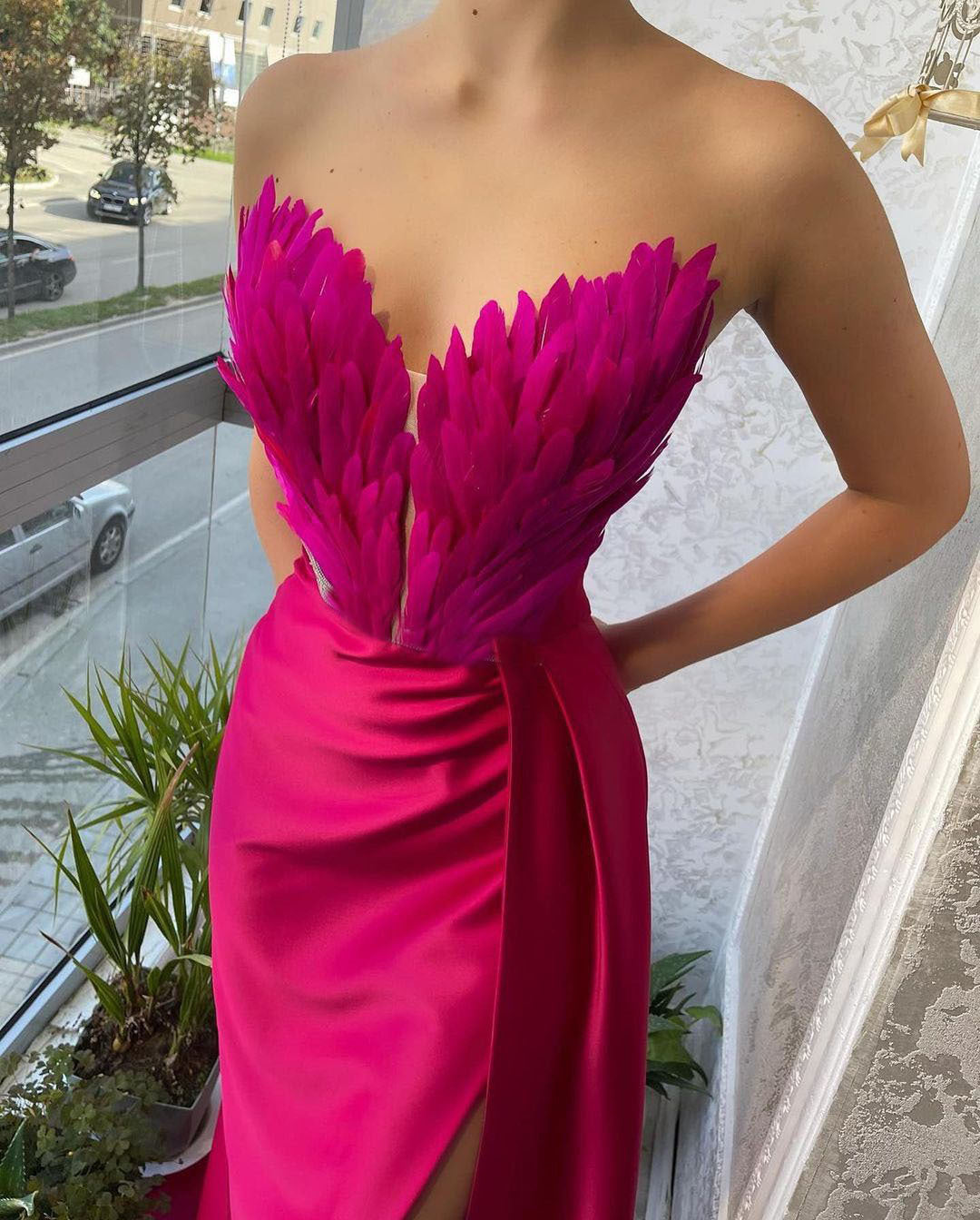 Elegant Dess With Feathers