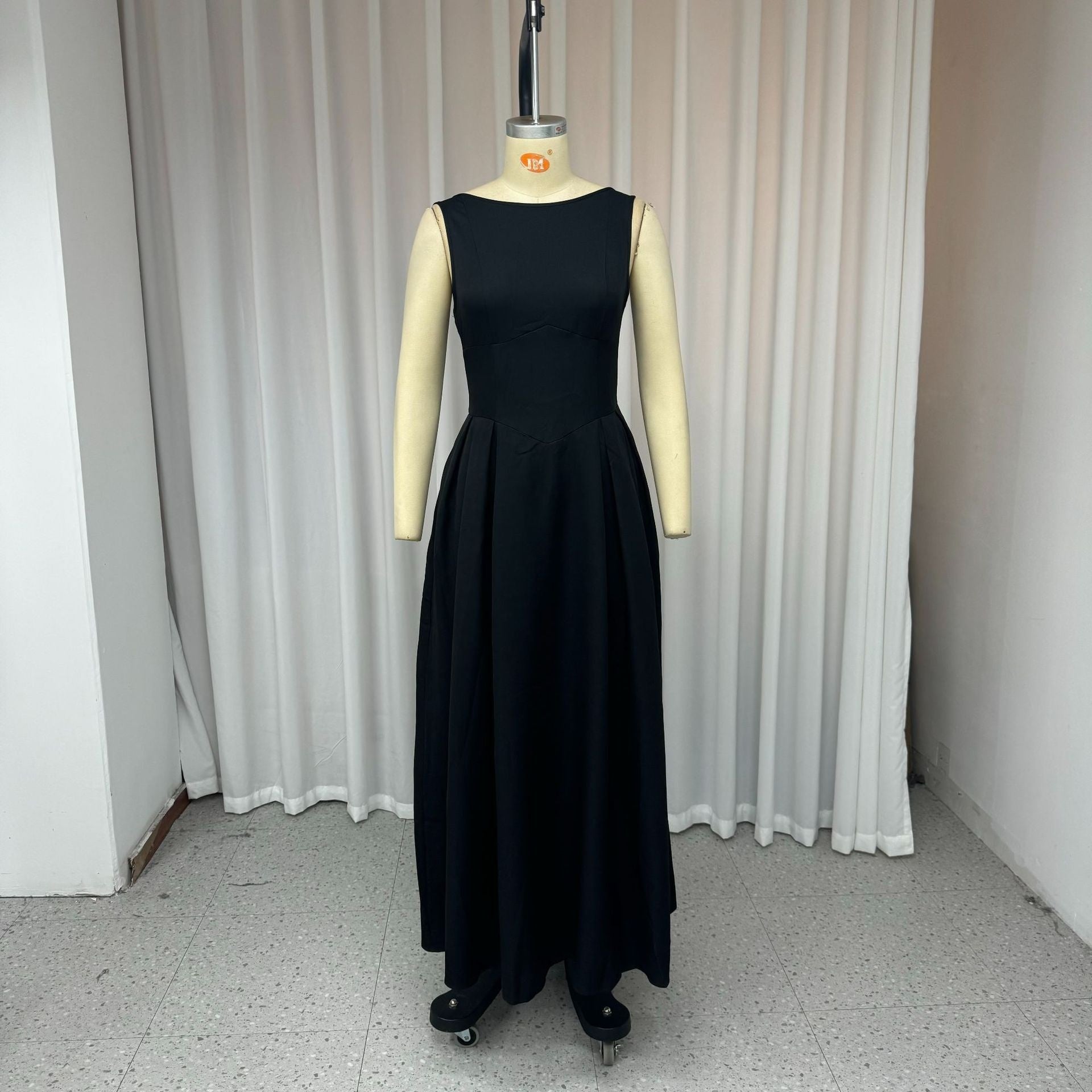 Elegant Solid Color Slim Dress